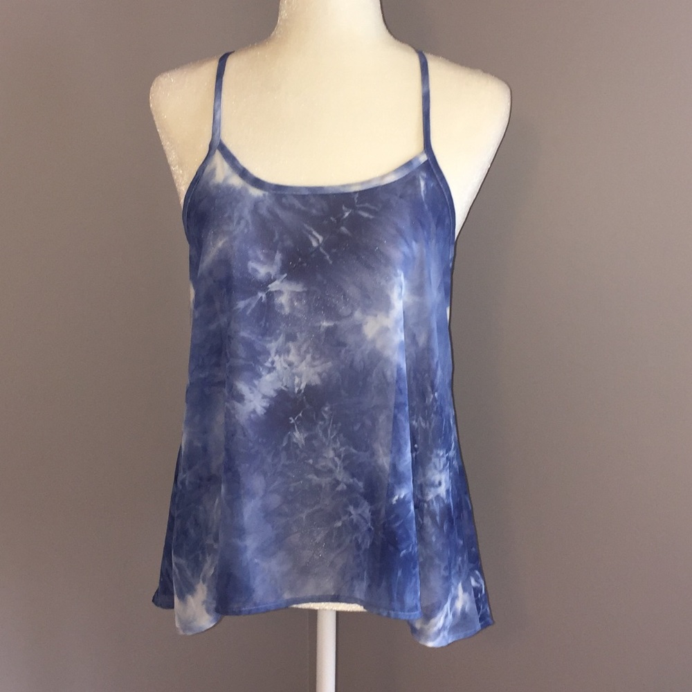 🌹3 items for $10. Racer back tank top size M